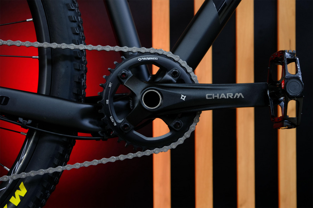 LORAK Sel 9910 Матовый Красный/Чёрный рама 19 (на рост 171-182)